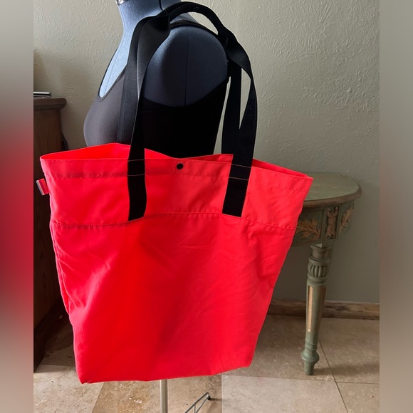 Pink Victoria’s Secret Large Tote Color Pink - Picture 8 of 9